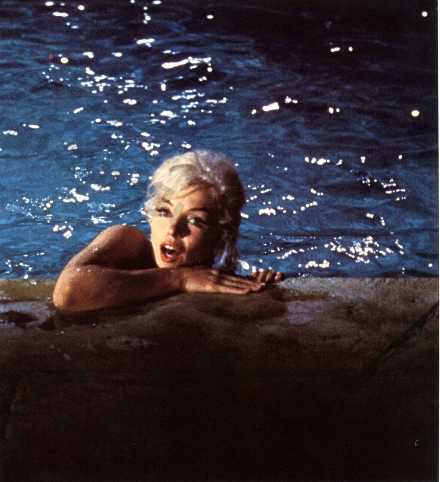 Marilyn Monroe Swimming No Swimsuit Sexy BOOK PAGE PHOTO (901) 2 pcs