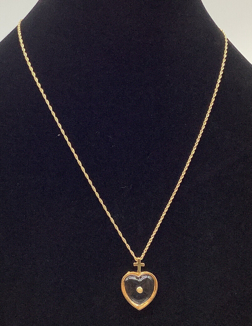 Mustard Seed in Lucite Heart W/ Cross & 20” Chain Faith Necklace Gold Tone  NOS