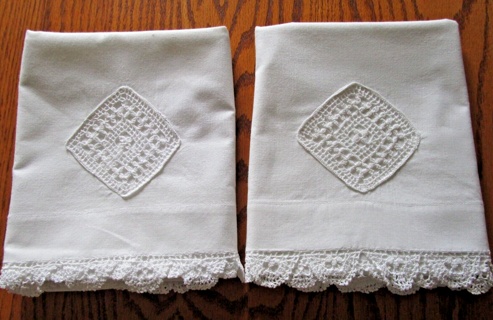 Vintage Pillowcases White Crochet Edge/White Crochet Inset Plain 21 x 32