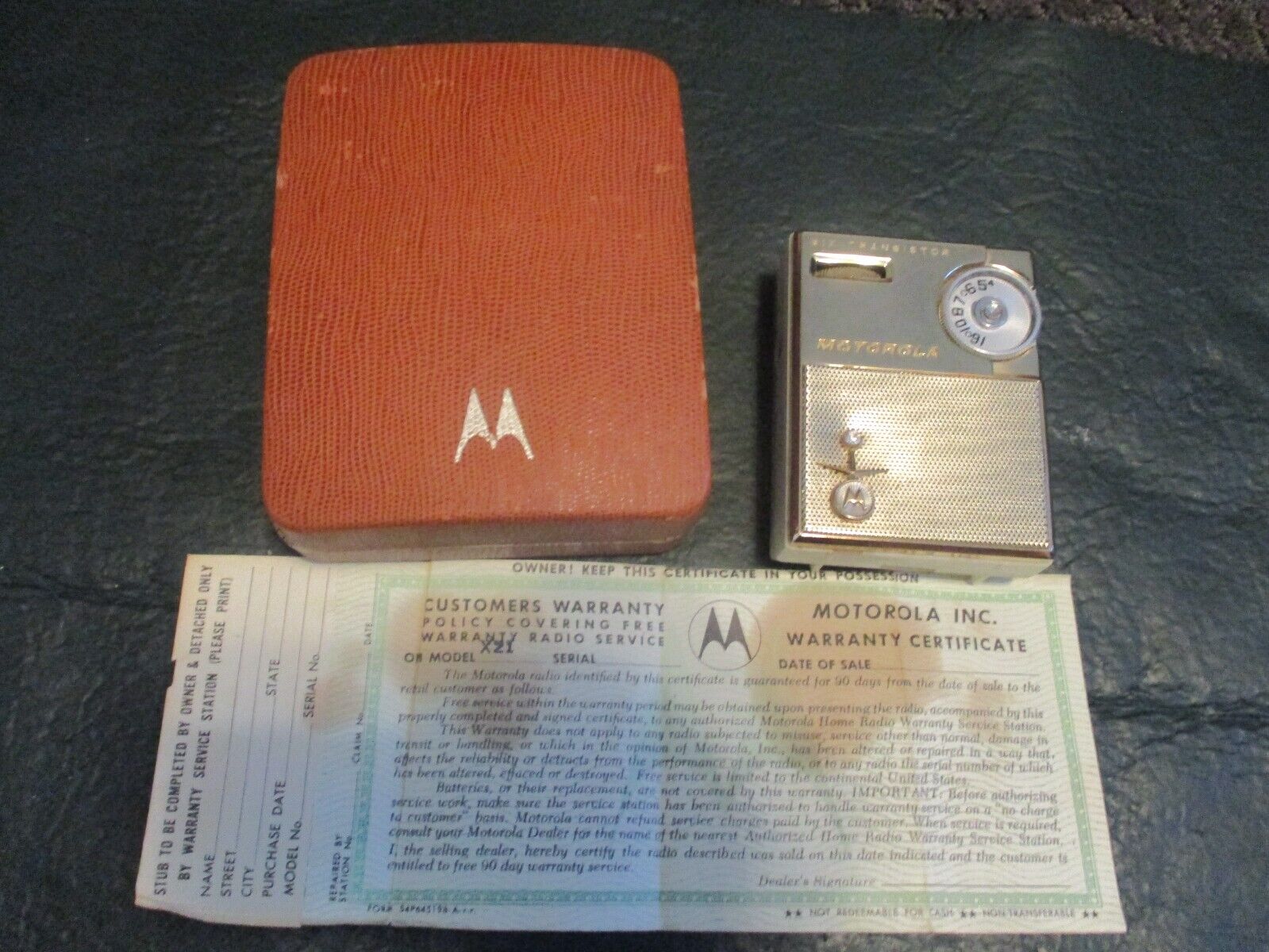 Vintage Motorola 6 transistor X21 Radio in Case w/ paperwork