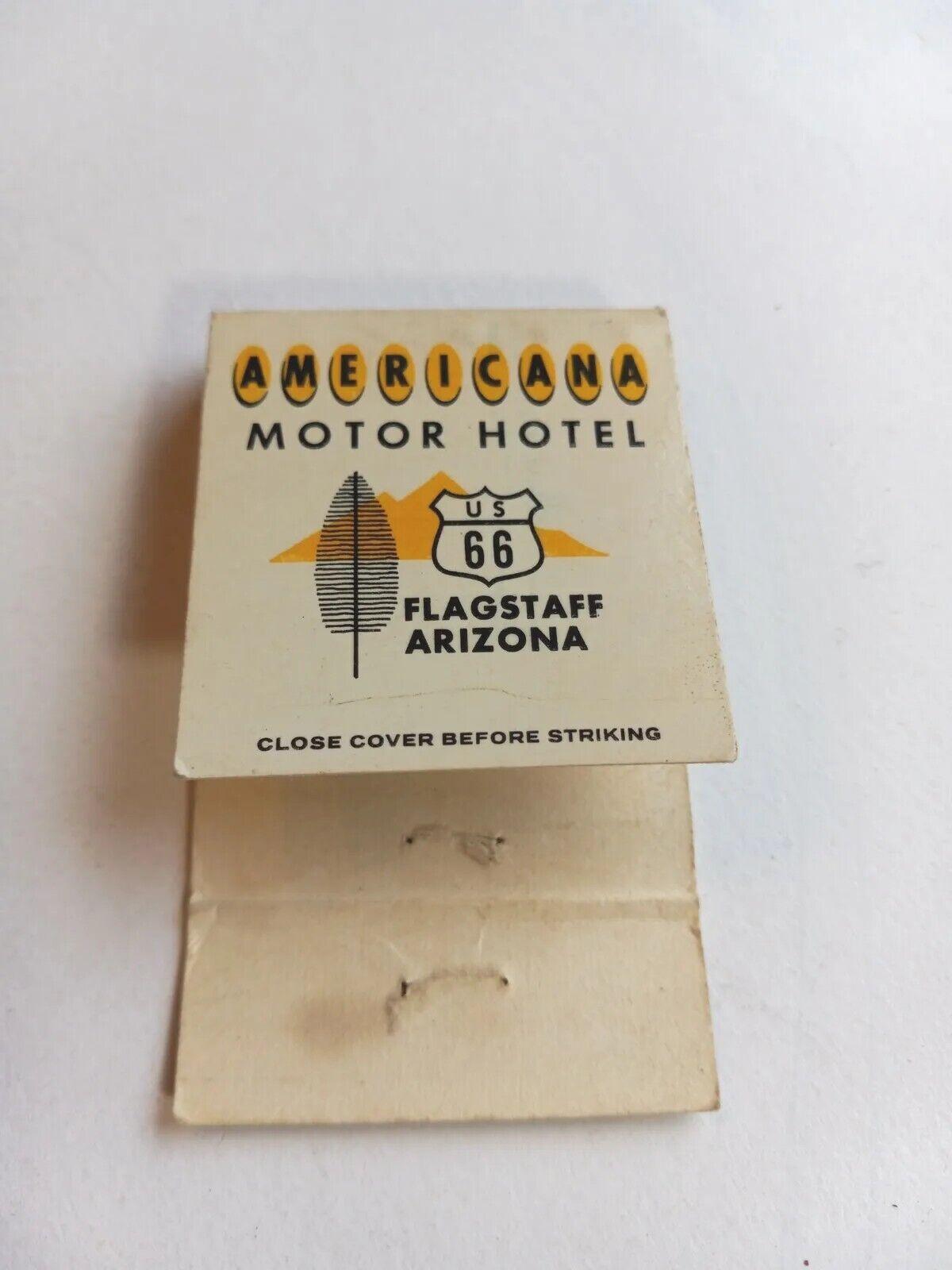  Flagstaff, Arizona  U.S. 66  Americana Motor Hotel Matchbook