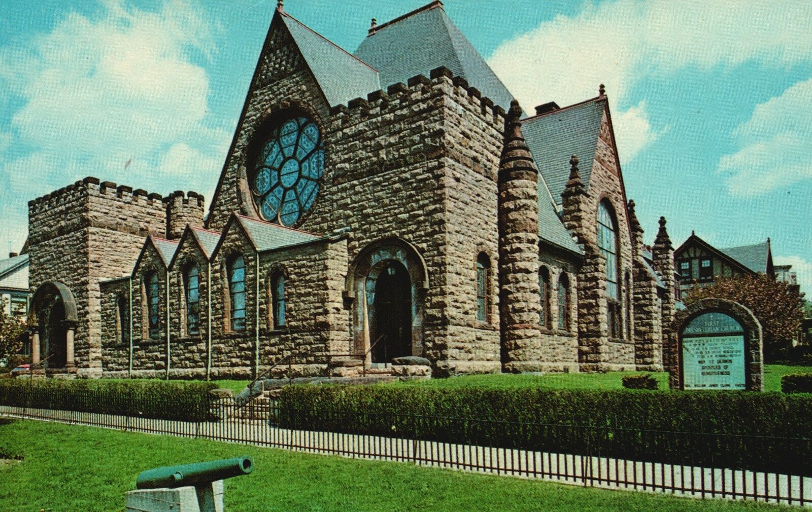 View of First Presbyterian Church Newport Rhode Island R.I. Vintage Postcard