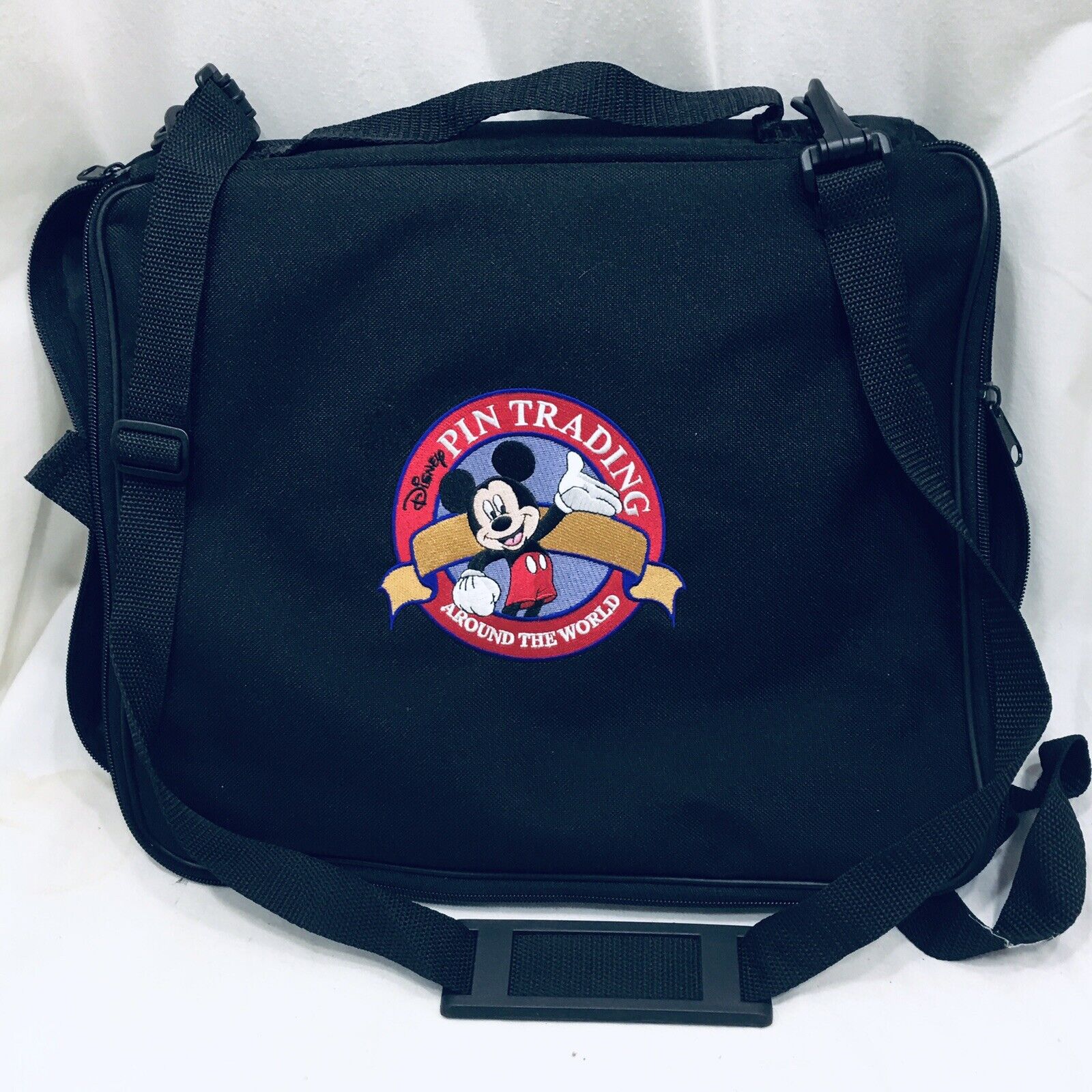Disney Parks Exclusive Pin Trading Around The World Bag Logo Strap Large Size