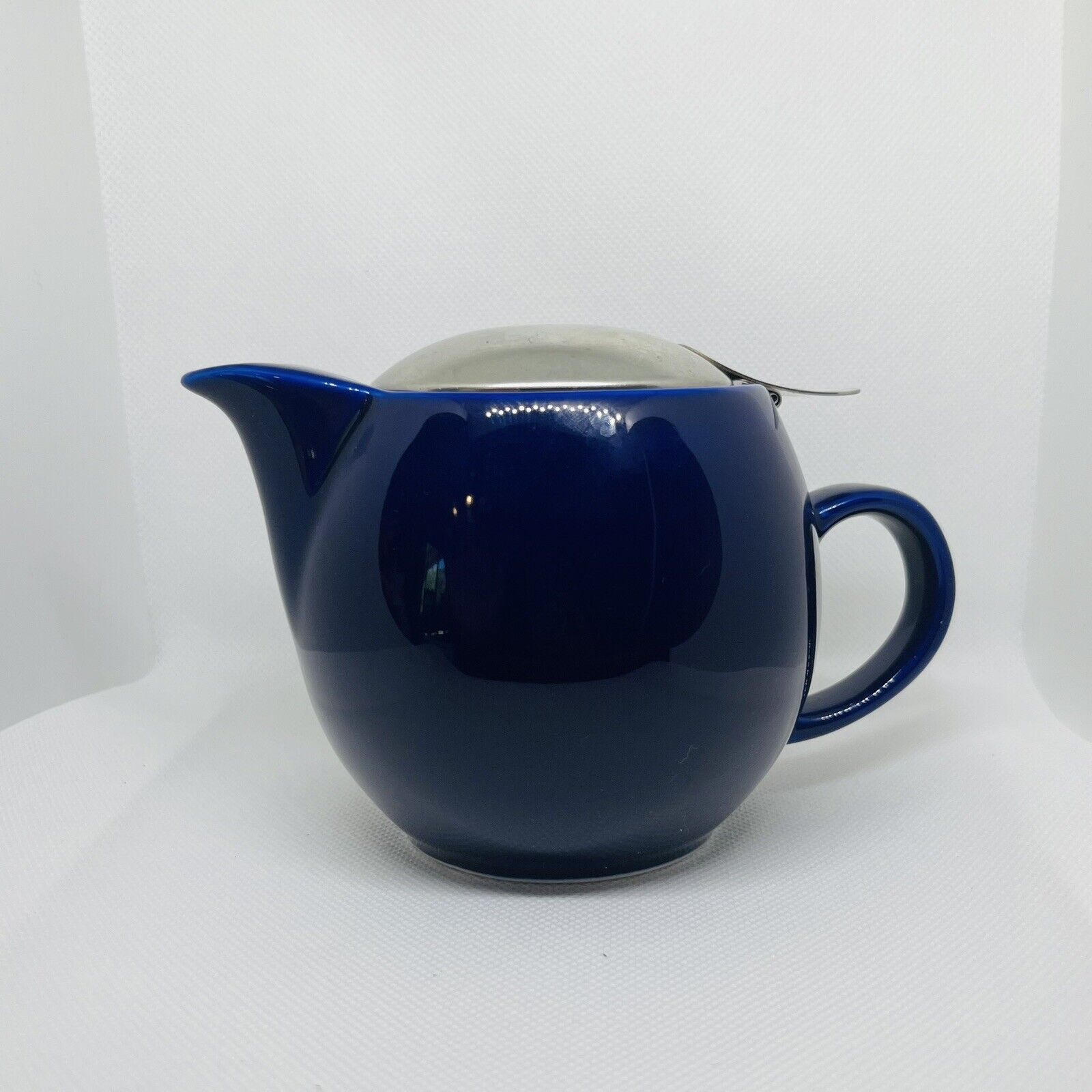 Bee House Ceramic Round Blue Teapot Made in Japan BEEHOUSE