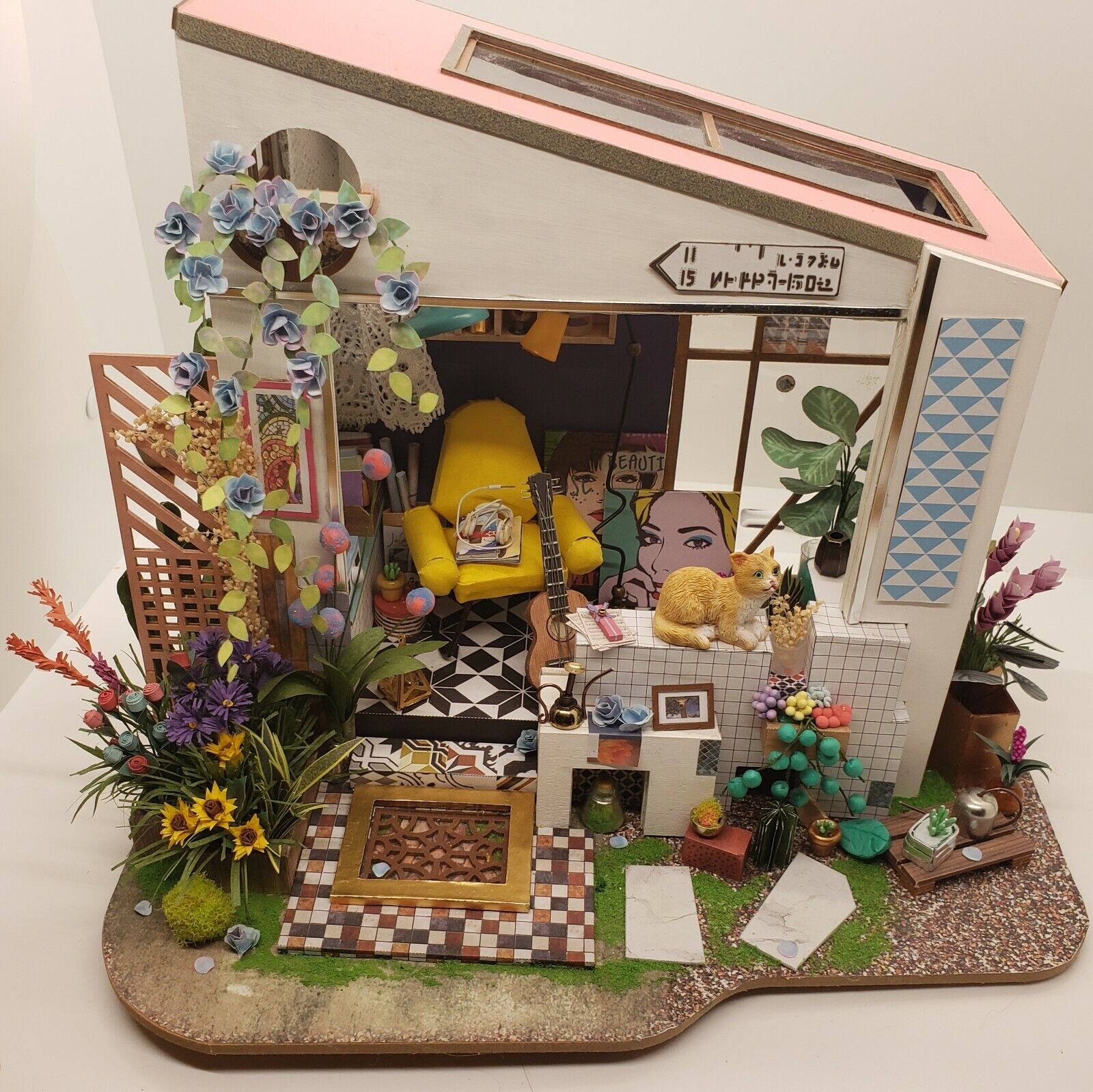 Dollhouse Art Studio - Completed Miniature - Handmade - Garden - Plants - Music