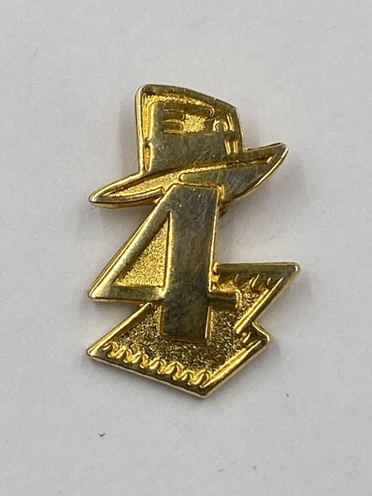 Gold Colored Number #4 With Top Hat Lapel Pin Brooch