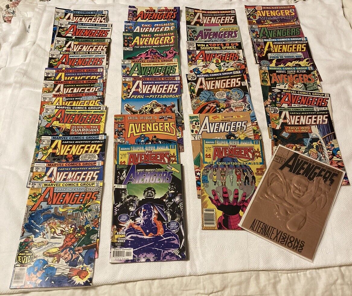 Lot 32 Books Mighty Avengers 80s 90s  