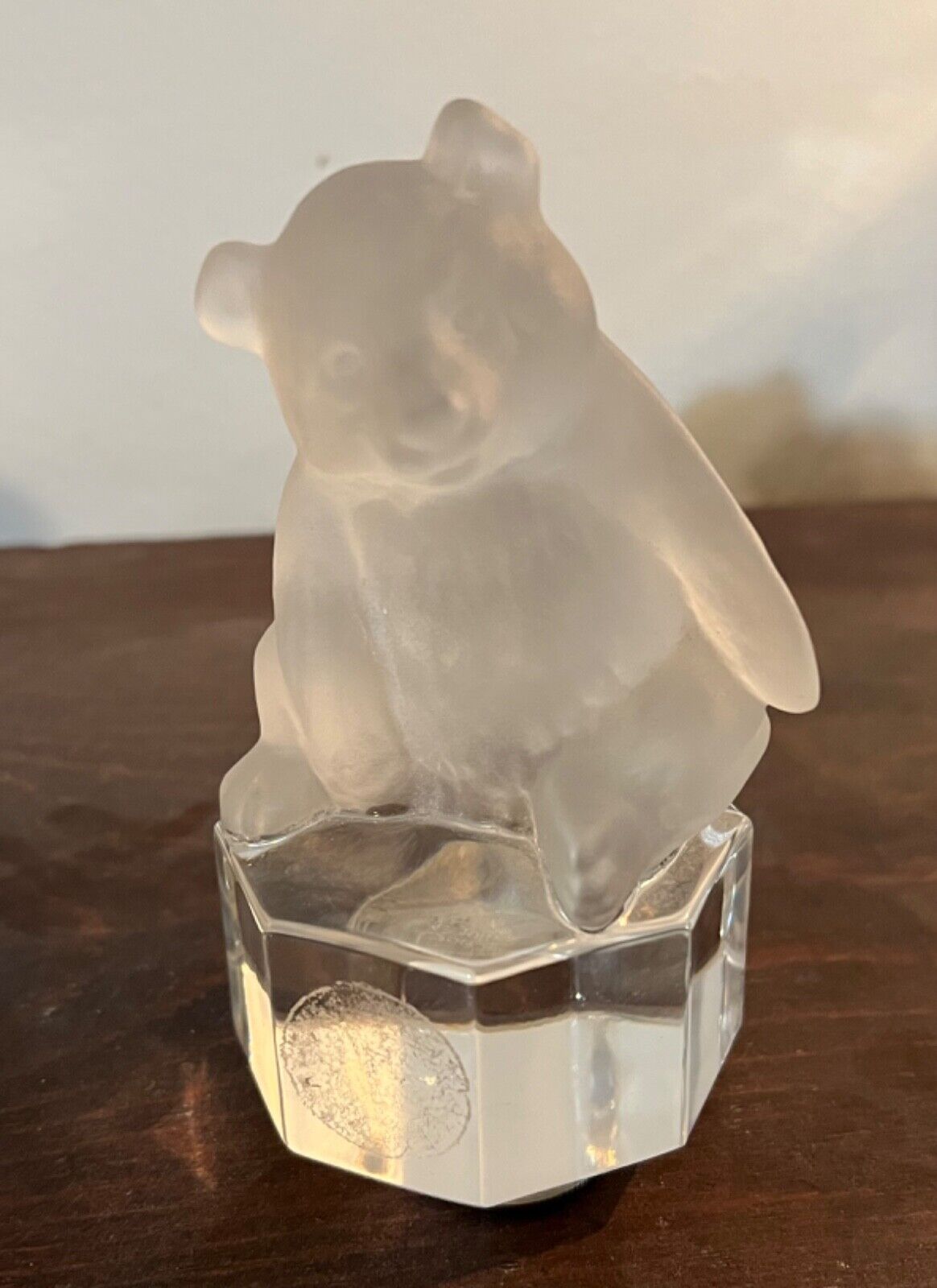 Vintage  1987 Goebel Crystal Frosted Polar Bear Figurine On Pedestal