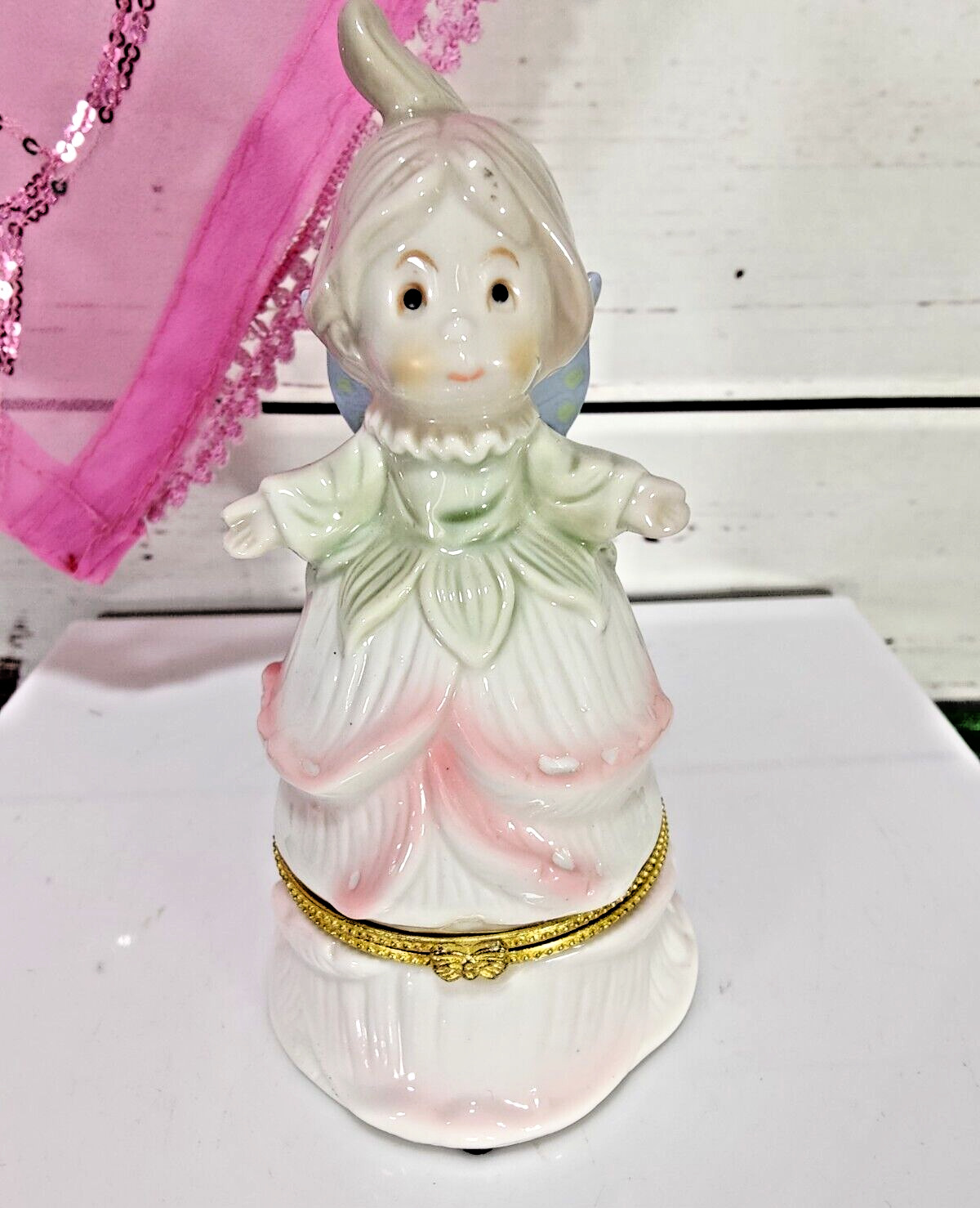 Vintage Porcelain Round Butterfly Floral Fairy Trinket Keepsake Box 6