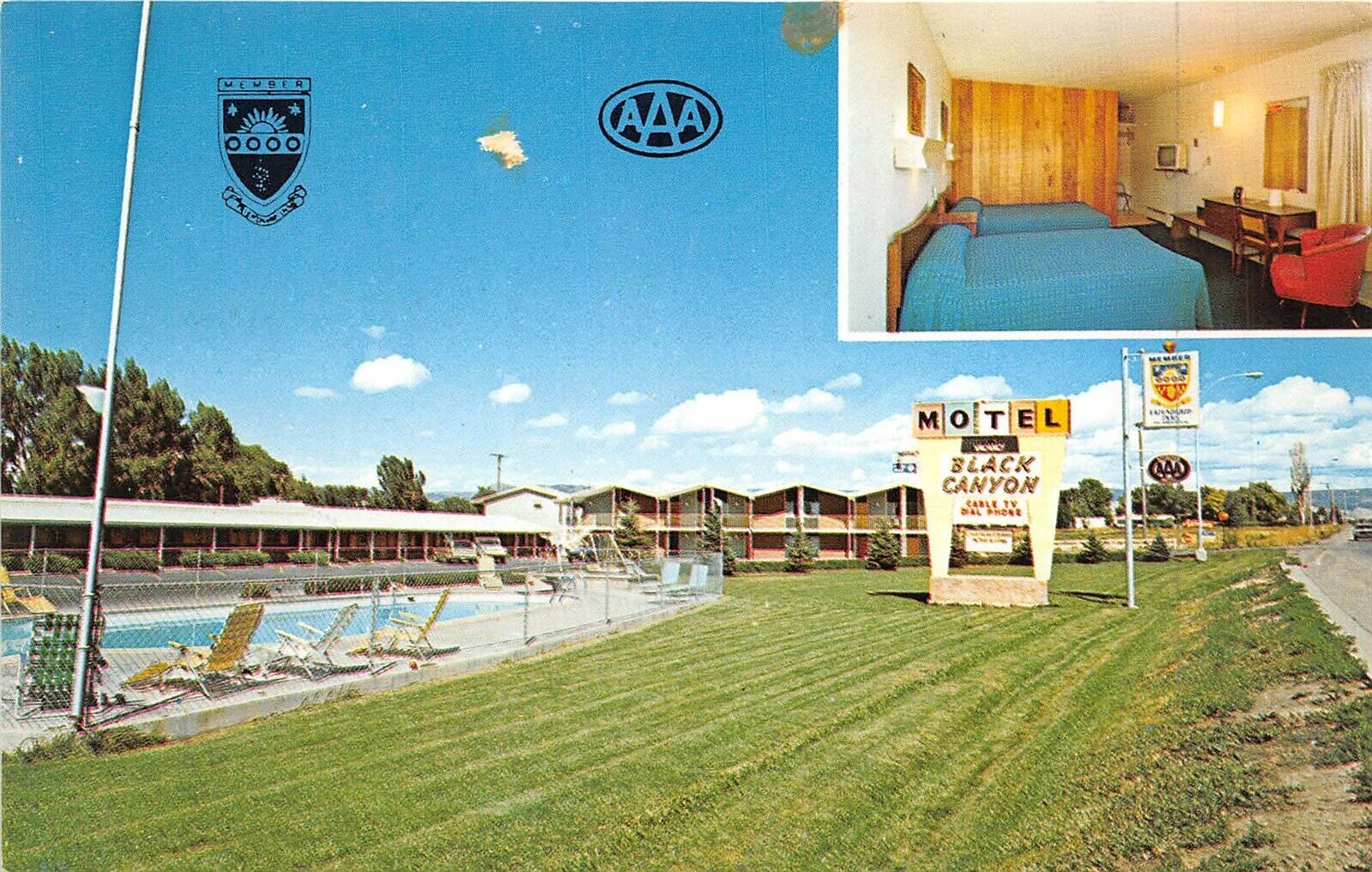 Montrose California 1960s Postcard Black Canyon Motel 