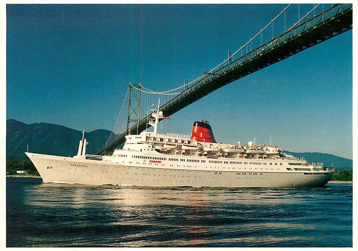 Postcard Cunard Line M.V. Sagafjord leaving Vancouver - Steamship