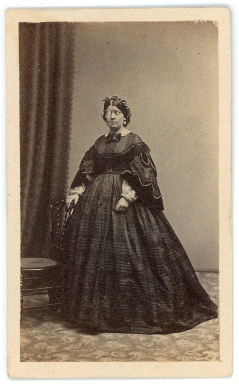 CIRCA 1880'S CDV Lovely Woman In Black Victorian Dress Fowler Auburn, NY
