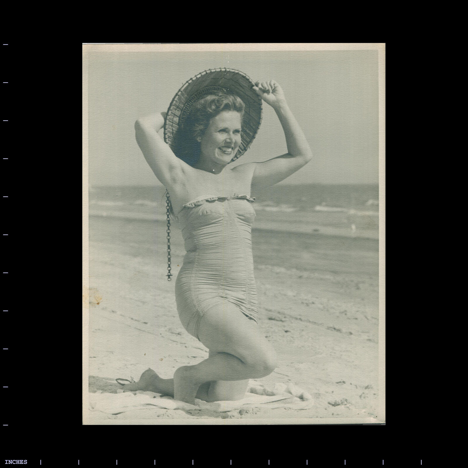 Vintage Photo BEACH SCENE WOMAN IN HAT AND SWIMSUIT