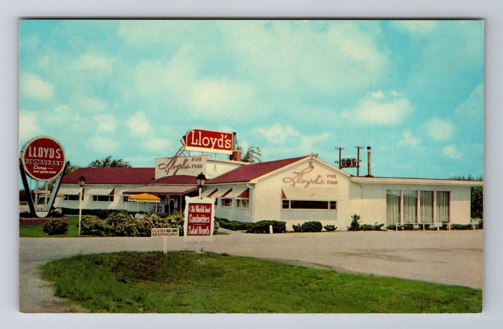 Marshalltown IA-Iowa, Lloyd\'s Restaurant, Advertising, Vintage Souvenir Postcard