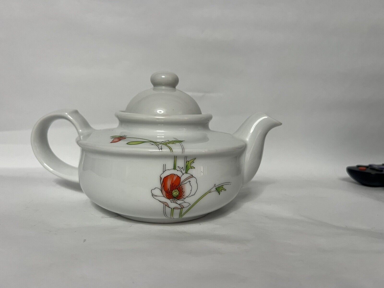 VINTAGE TOSCANY PRELUDE COLLECTION TEAPOT JAPAN EUC