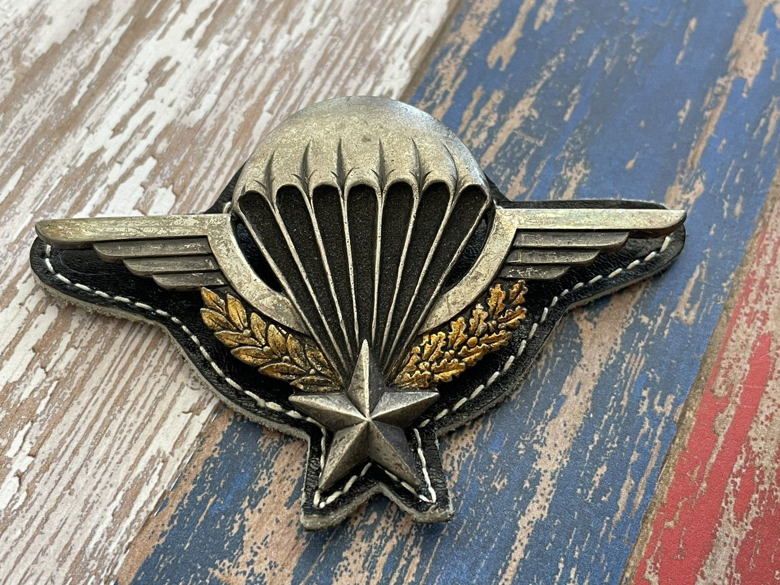 1959 Serial Numbered FRENCH PARACHUTIST BADGE PARA JUMP WING DRAGO Leather Back