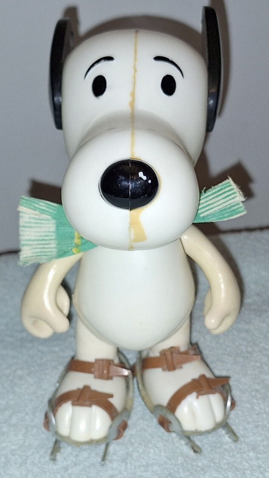 Vintage 1960\'s Snoopy Skater  Figure 9” United Features Syndicate NICE