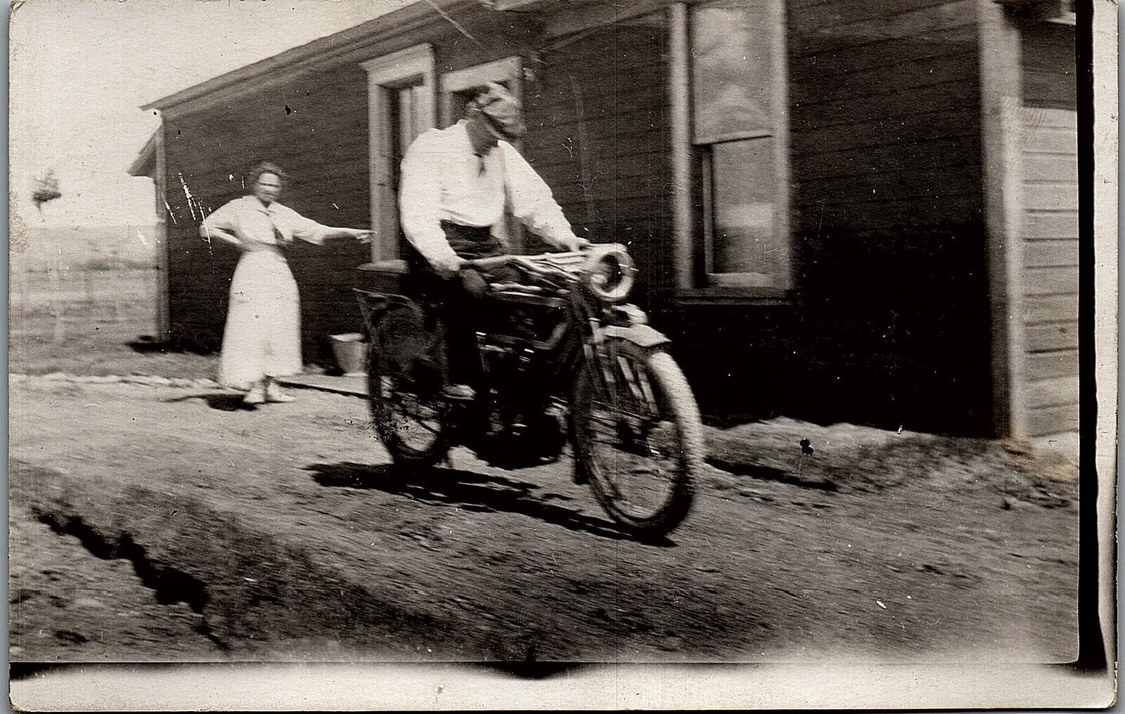 c1917 EXCELSIOR TWIN MOTORCYCLE RIDER WITH CAP PHOTO RARE RPPC POSTCARD 39-136