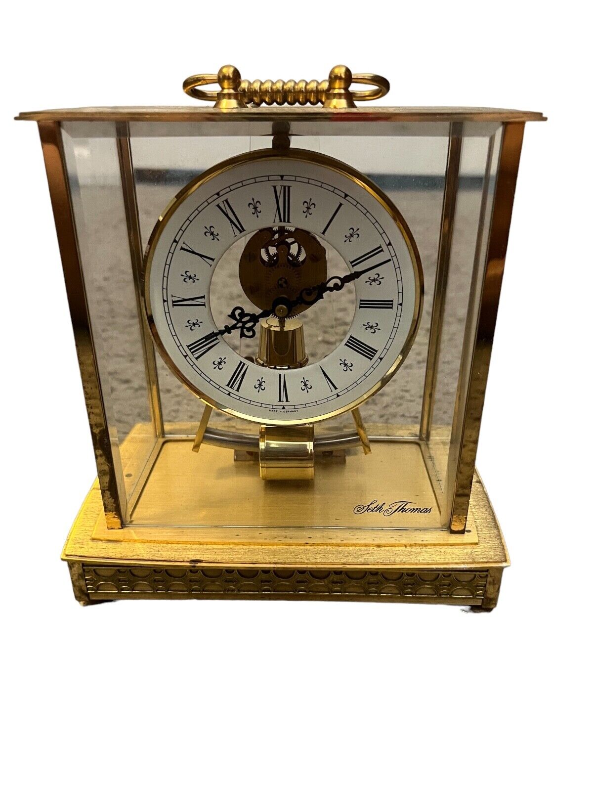 Kundo Kieninger & Obergfell Electronic Mantel Clock. Seth Thomas
