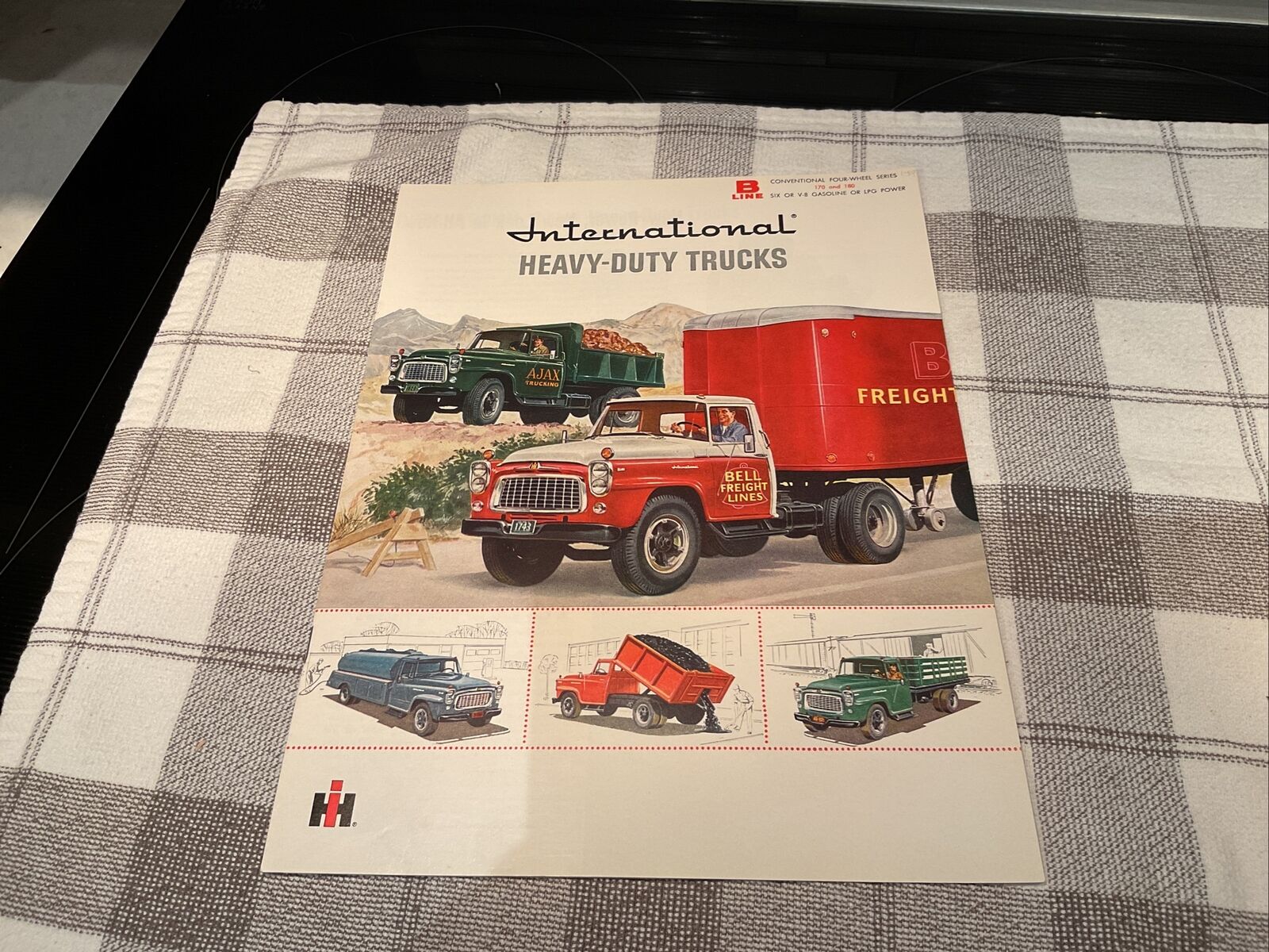 1959 International Heavy Duty Trucks Original Sales Brochure