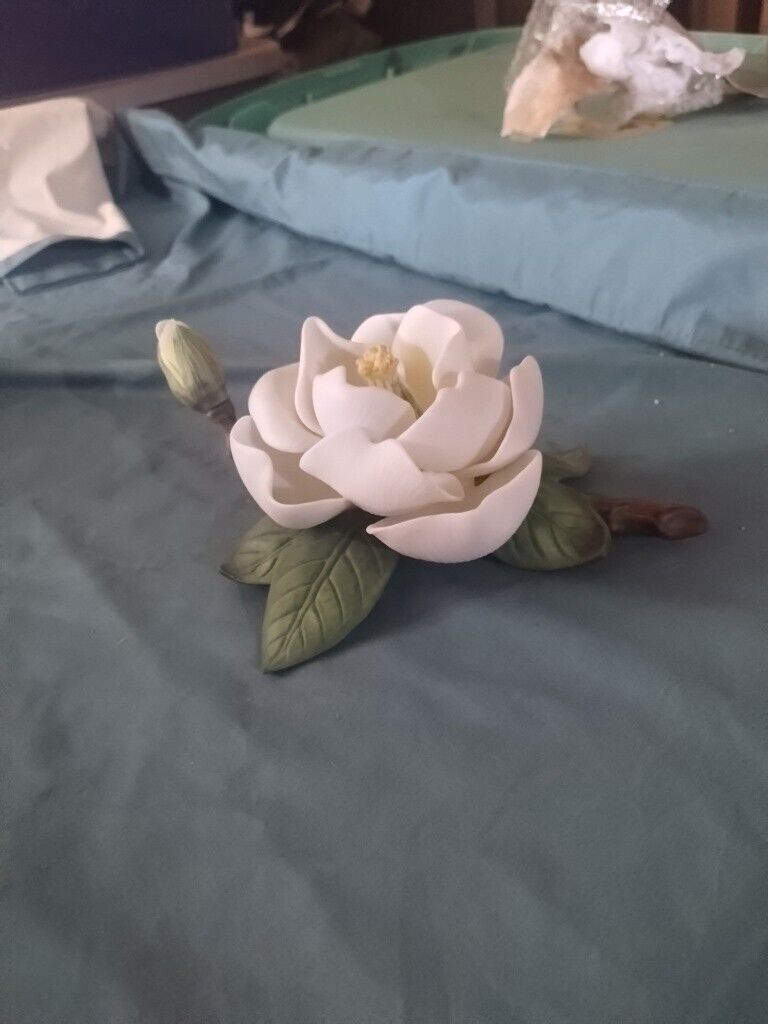 AVON Magnolia Flower Figurine Porcelain 1986