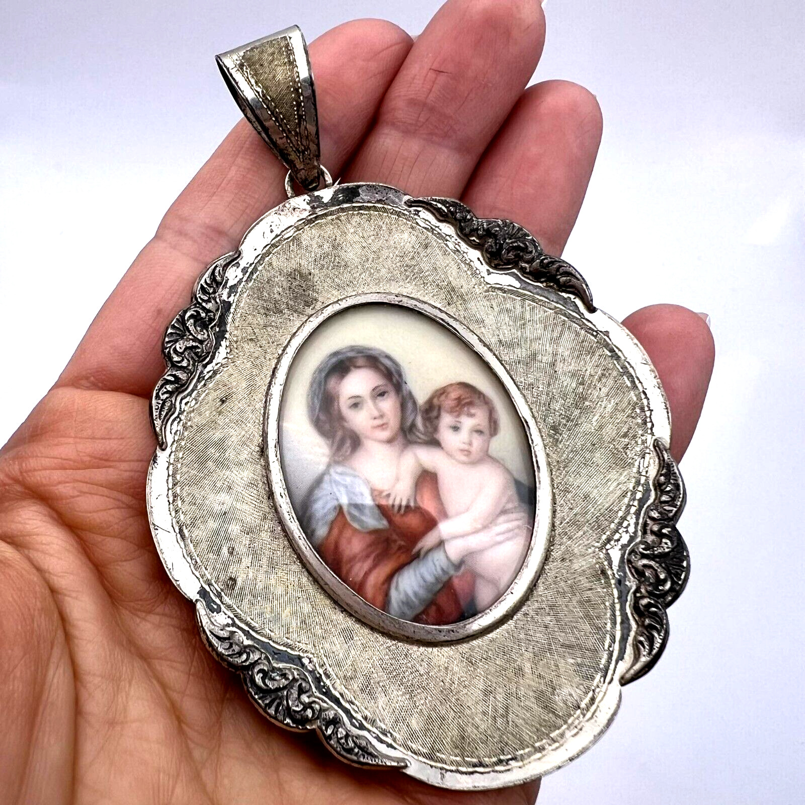 Huge Vintage Gilt Silver 925 Medallion Pendant Amulet Virgin Mary Marked Italy 