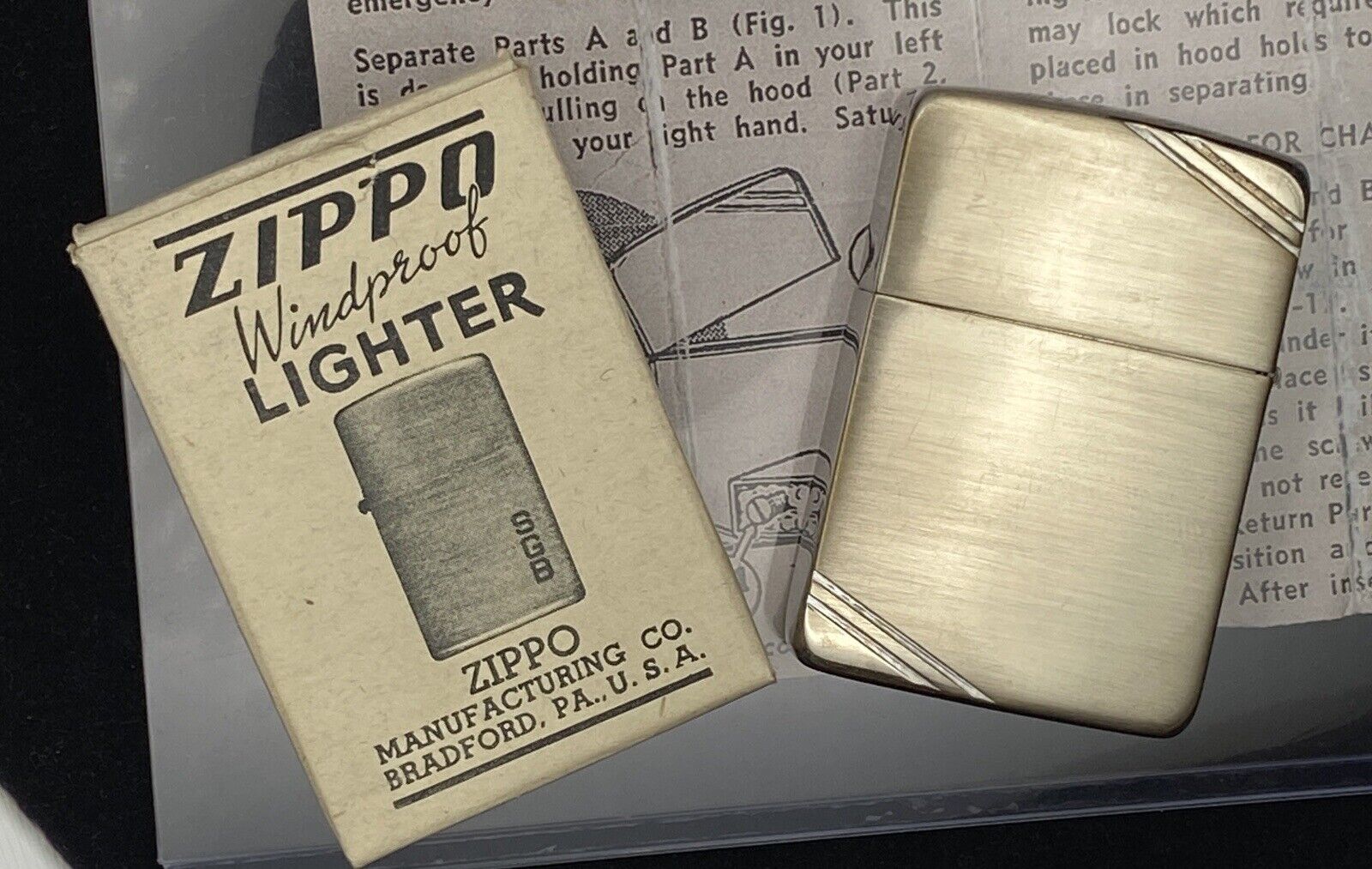 Vintage 1938-42 zippo 4BLL Hinge Original. 14Hole Insert Pat.2032695 W/Box & Pap