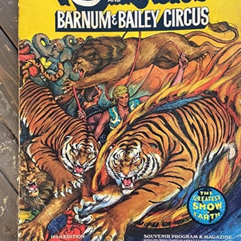 Vintage 1971 Ringling Brothers and Barnum Bailey program