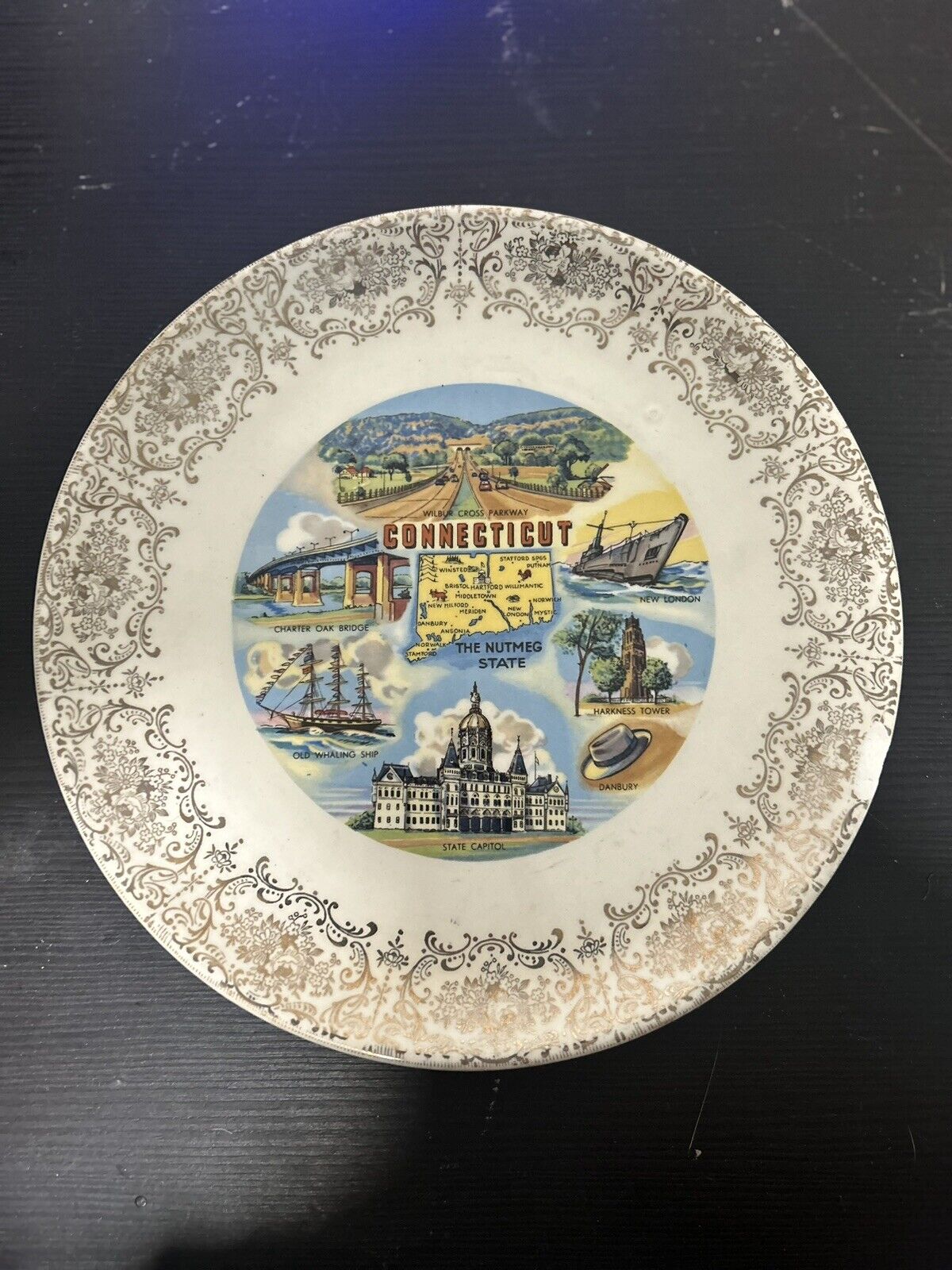 Vintage Decorative Plate : Connecticut 