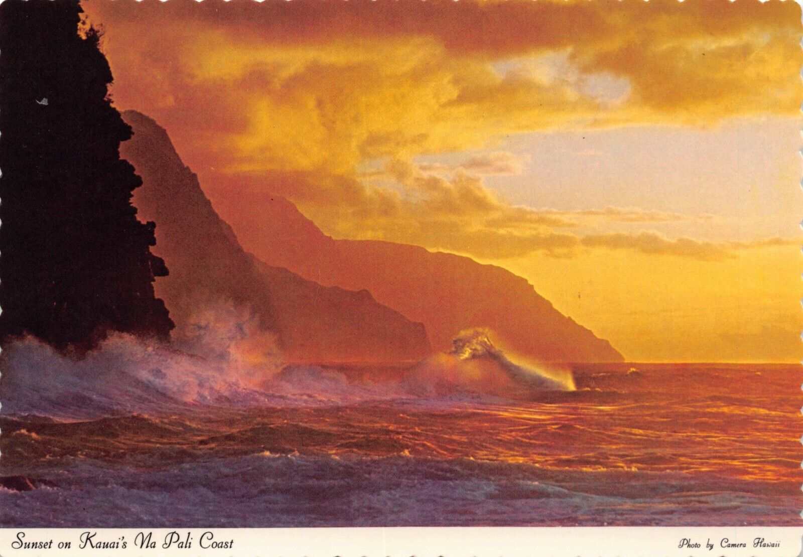 Sunset Along the Lava Ridges on Kauai\'s Na Pali Coast Hawaii 6x4 Postcard CP364