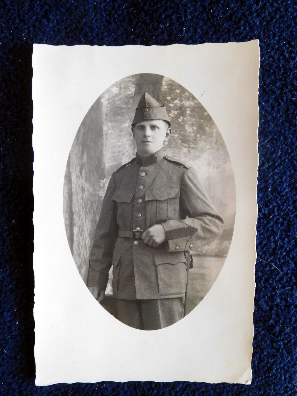 Photo Original WWI SOLDIER IN UNIFORM Portrait Real Photo Post Card (RPPC)(C)