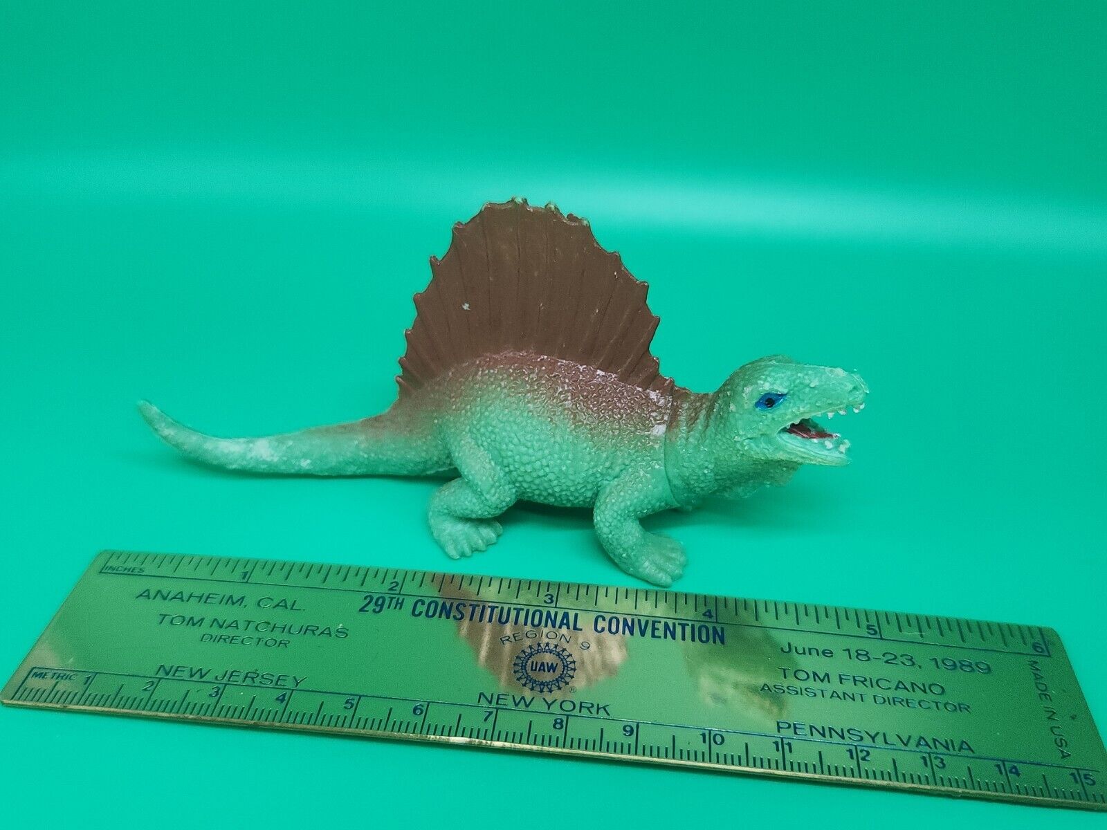 Vintage 1990\'s Dimetrodon Chinasaur Rack Toy Plastic 90\'s Dinosaur Animal Figure
