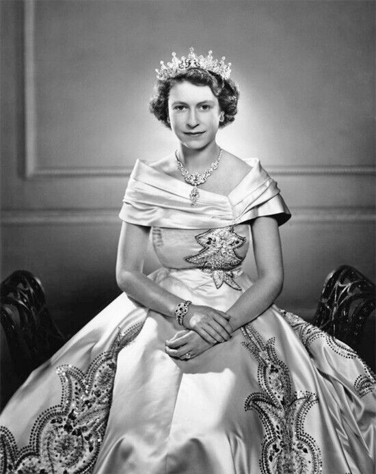 1951 QUEEN ELIZABETH II Glossy 8x10 Photo Print Portrait Royal Family Poster