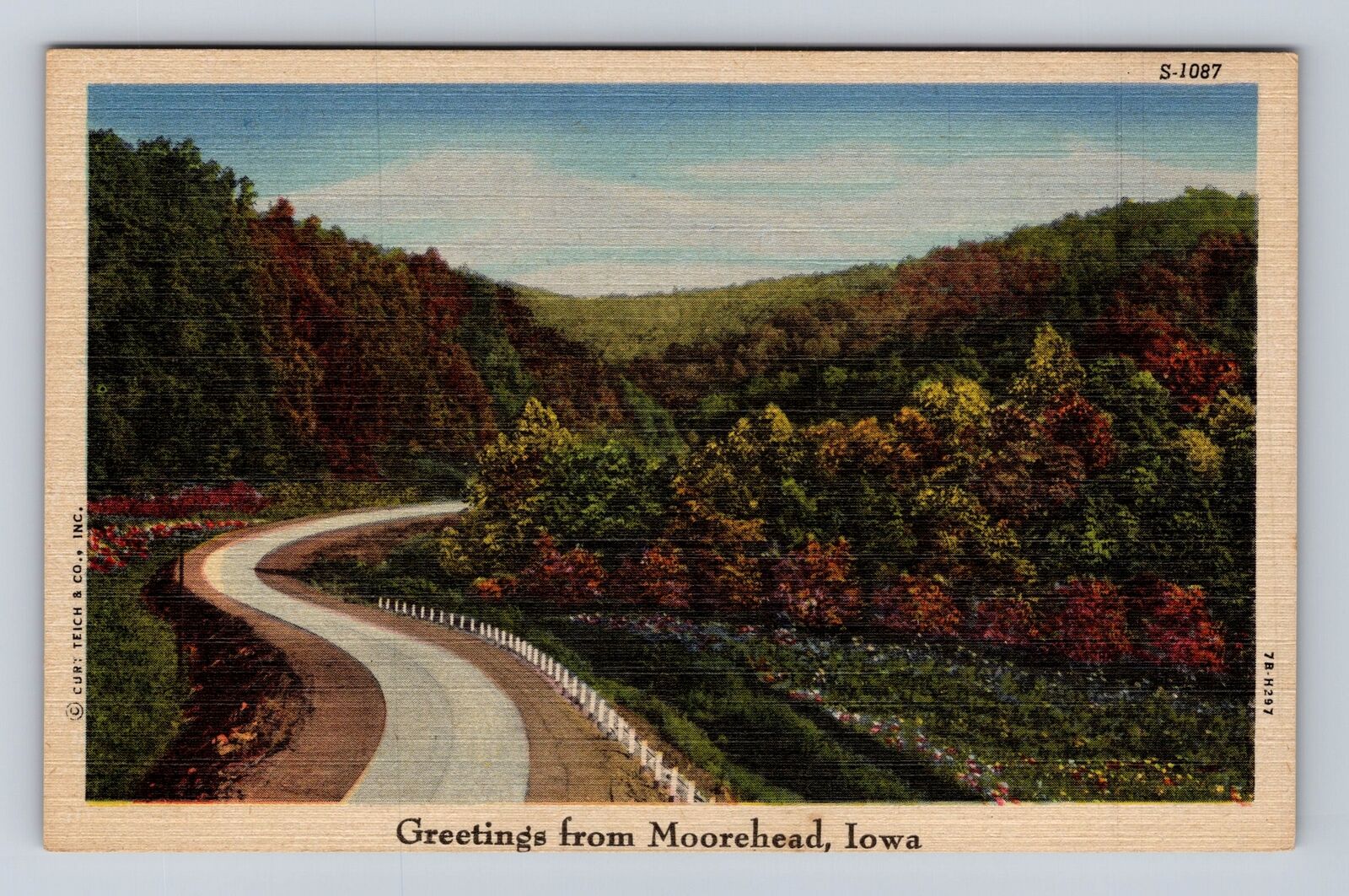 Moorehead IA-Iowa, General Greeting, Scenic Country Road, Vintage Postcard
