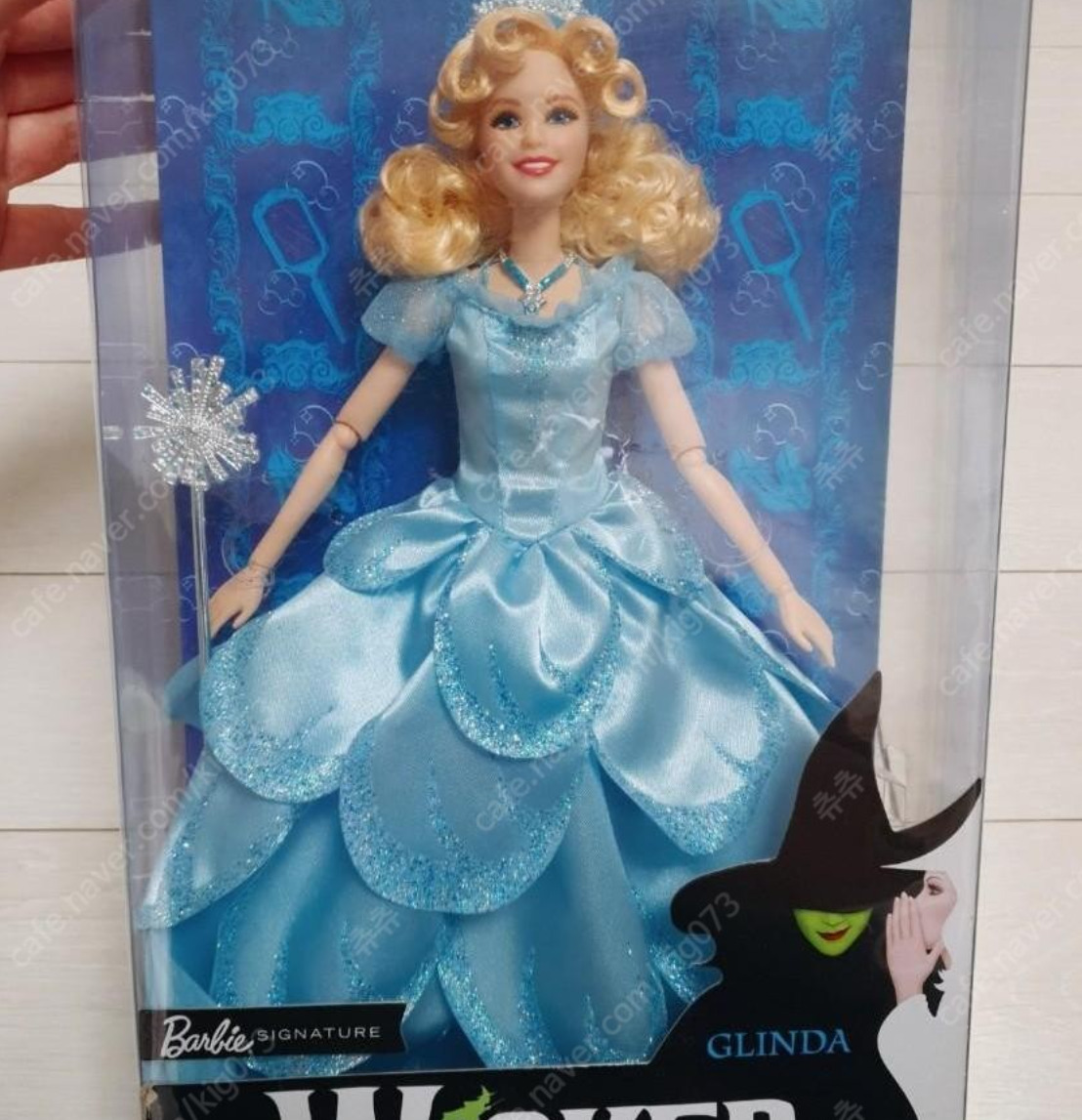 Wicked Glinda Barbie Signature Doll Mattel 2018 Musical Broadway