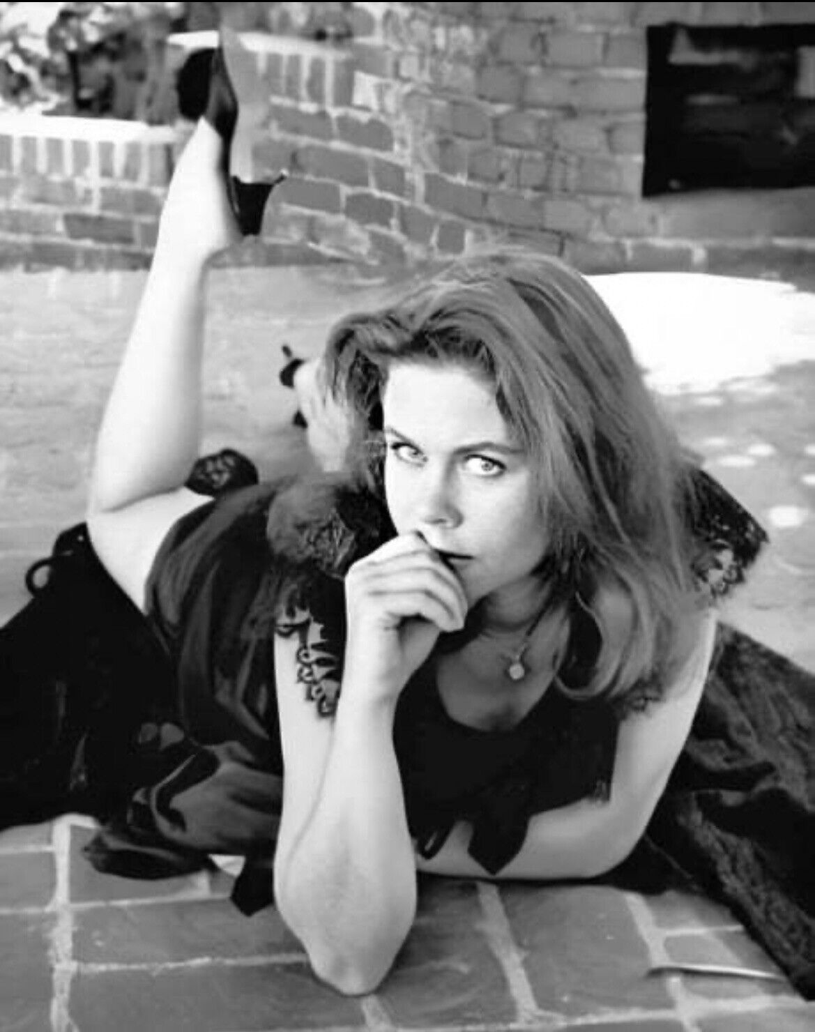 Beautiful Actress “Elizebeth Montgomery” Glossy 5X7 B&W Photo ‘Bewitched’ NEW💋