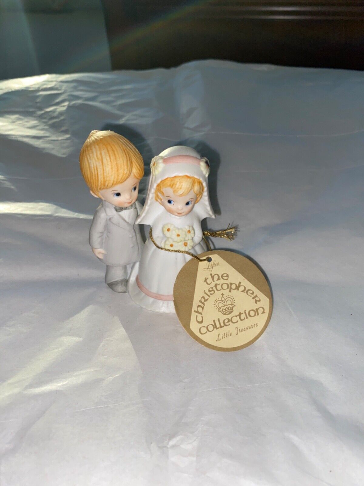 Vtg 3.5” Lefton Bride and Groom Figurine/Cake Topper 04466 W/ Daisies 1970/80s
