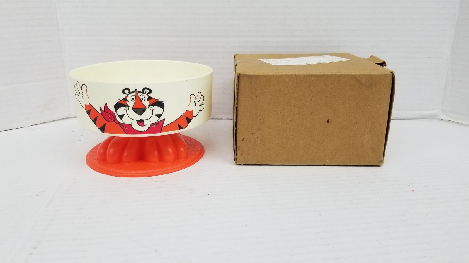 1981 Kellogg's Tony The Tiger Mail Away Footed Cereal Bowl New In Box Shelf B2