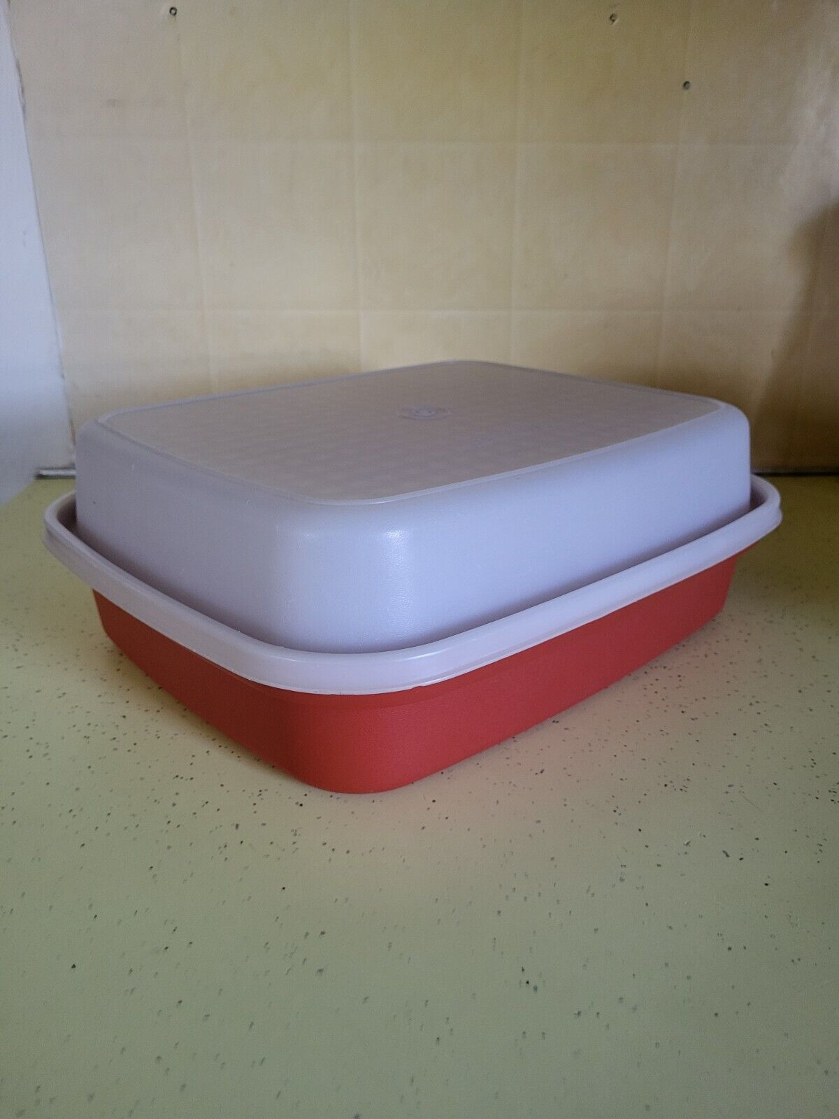 Vintage Tupperware Large Red Season Serve Marinade Container 1294-8