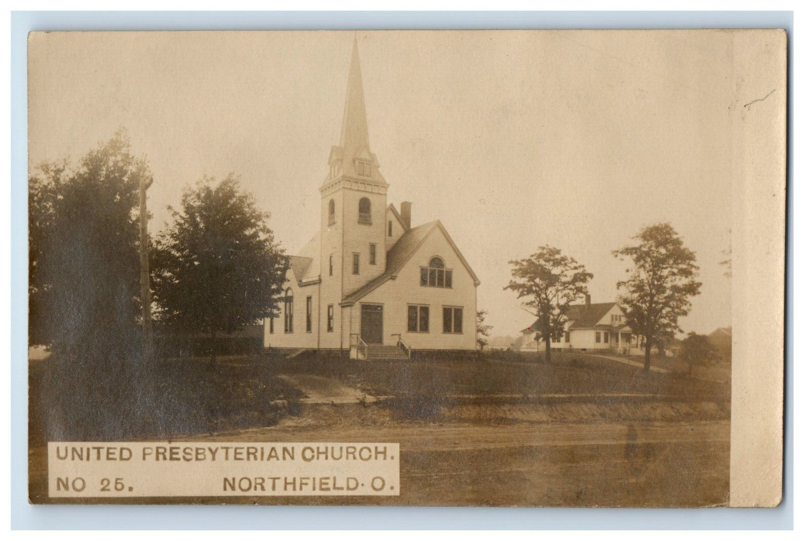 c1910 RPPC Real Photo United Presbyterian Church. Northfield O. Postcard P172E