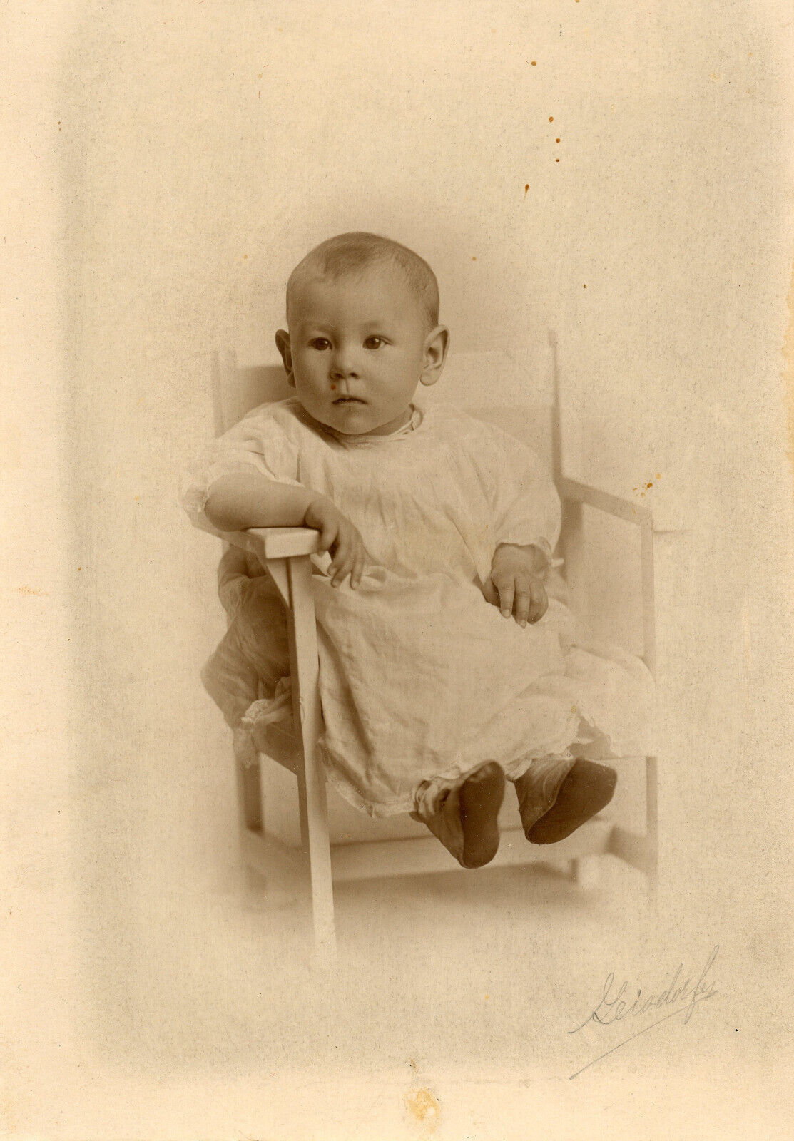 c.1890s sepia Photograph child   4.25 X 6.5\