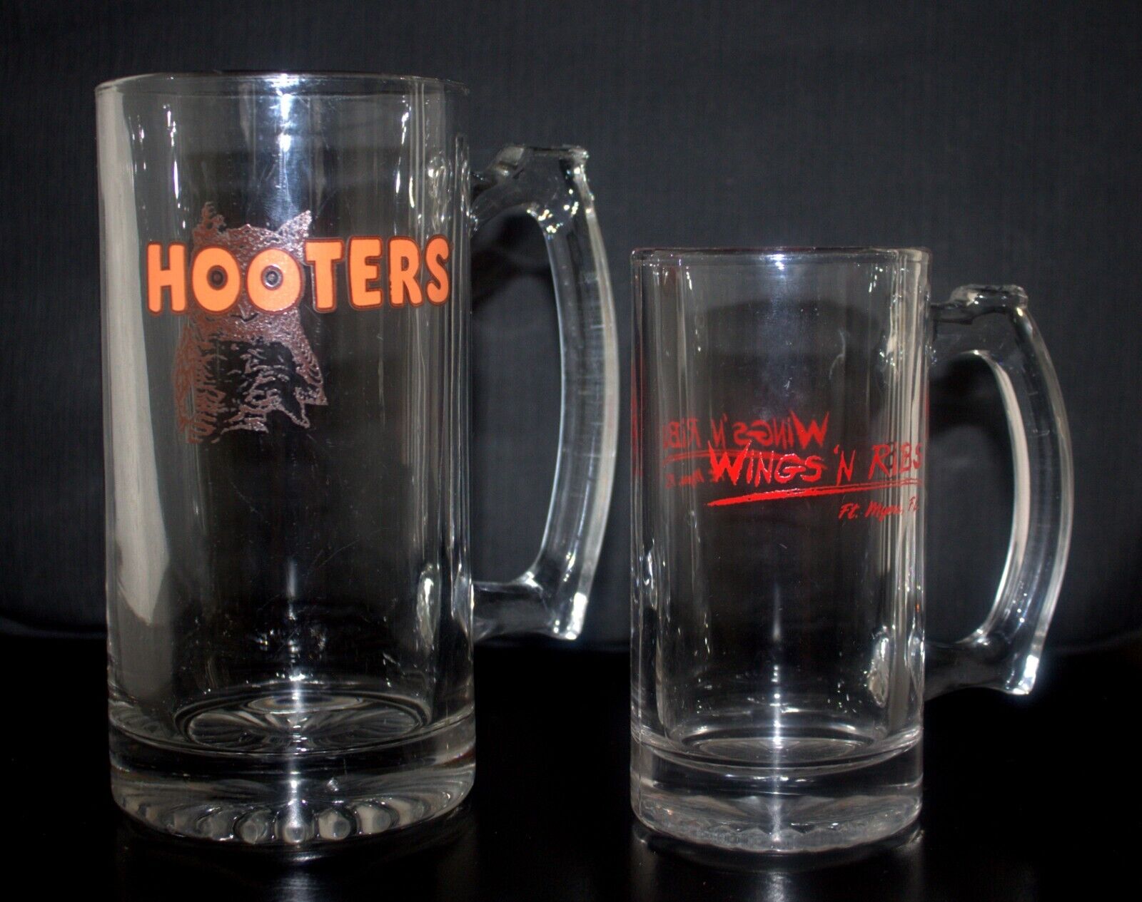 Vintage Hooters Classic Owl 24oz Wings N Ribs 12 oz Beer Mug Glass Stein rare