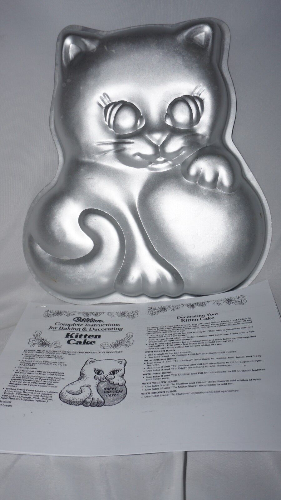 Vintage 1979 Wilton Cake Pan Kitten Collectible 502-1972 Kitty Cat Tin Mold