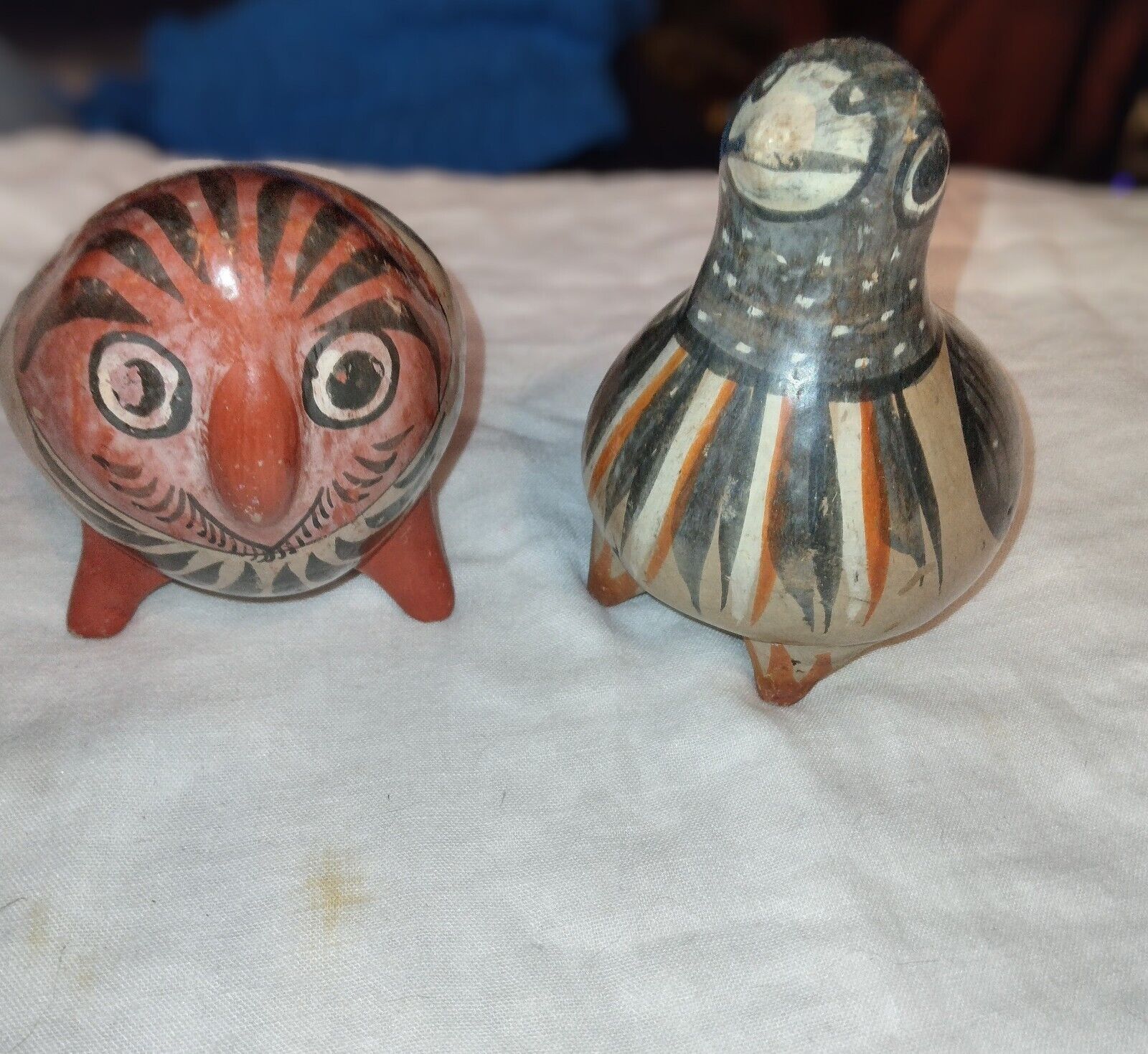 Vintage TONOLA POTTERY PAIR OF BIRDS Mexico Hand Painted 