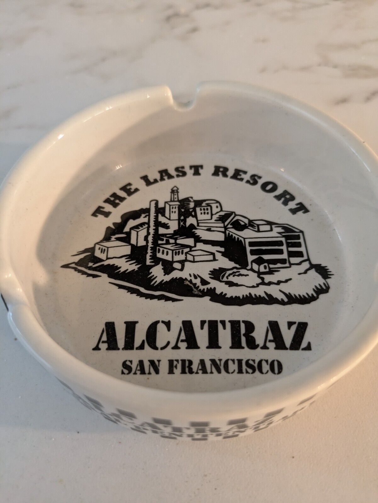 Vintage Alcatraz Federal Penitentiary Cigarette Ashtray The Last Resort Souvenir