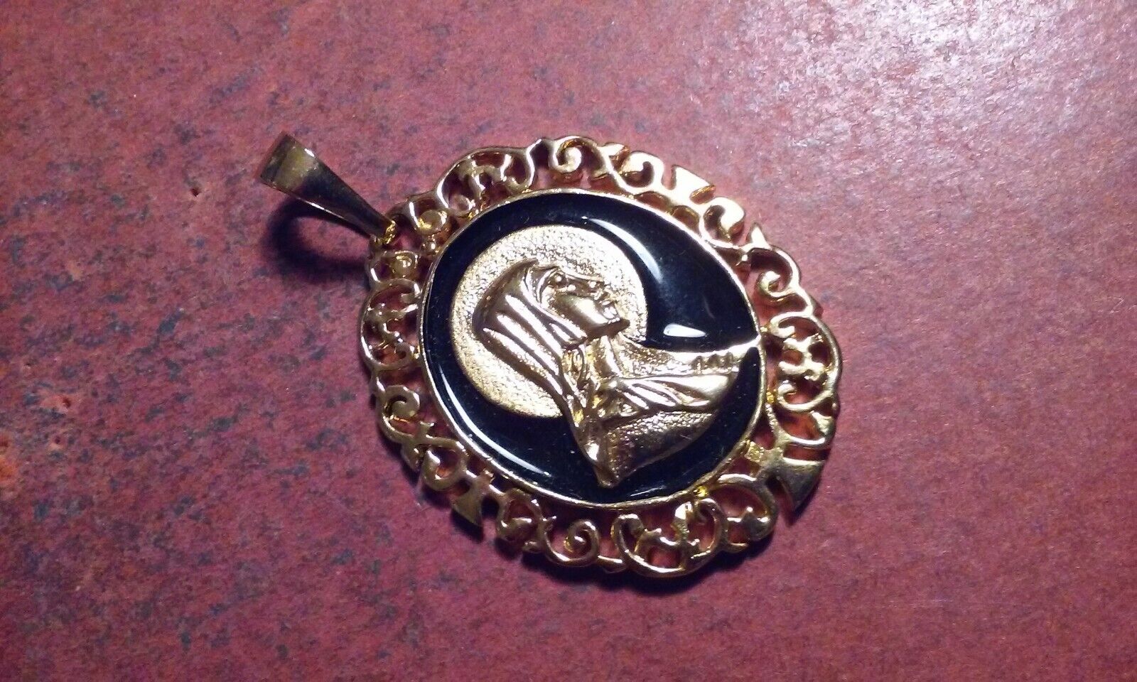 Fancy Gold-Tone Religious Christian Pendant Medal Mother Mary \