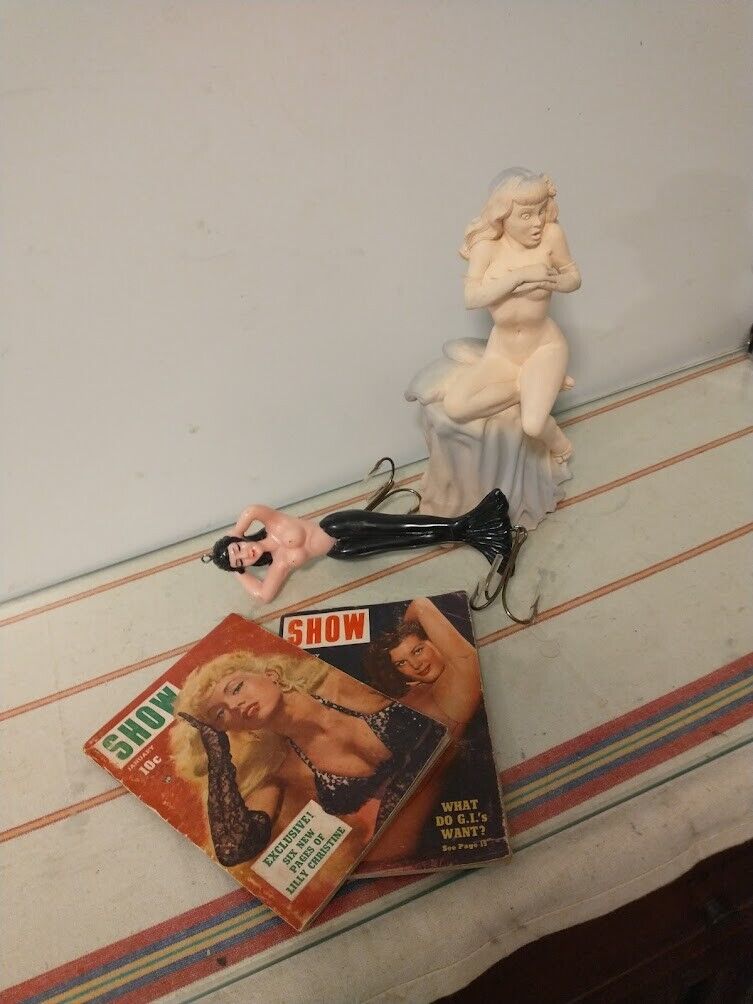 mint  1989 bettie page statue/figure with 2 mint 1950s hot mags  LURE