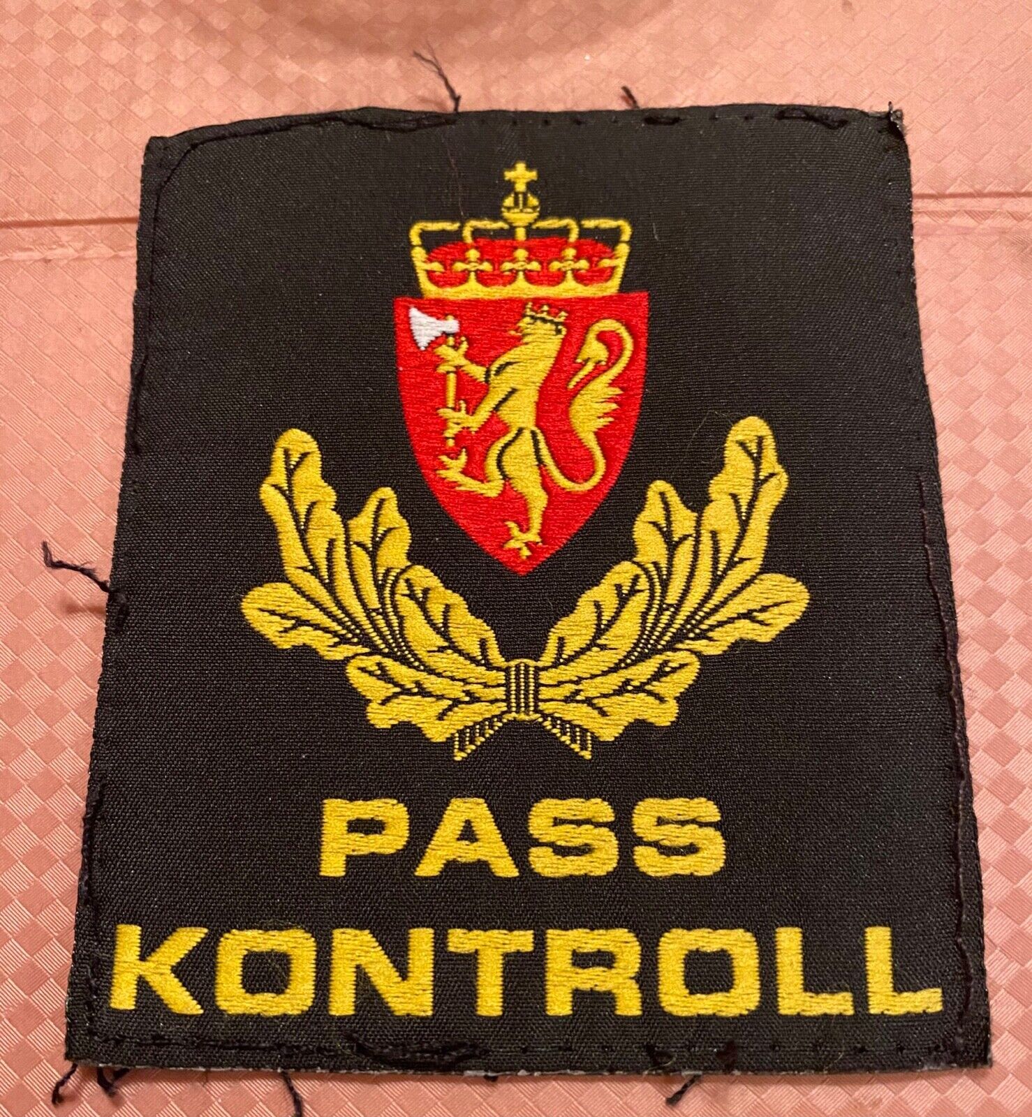 NORWAY POLICE PATCHES  -  PASSFORT CONTROL PATCH - left shoulder 