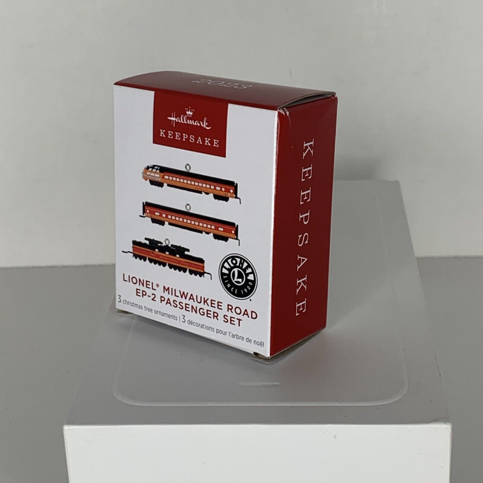 Lionel Milwaukee Road EP-2 Passenger Set 2023 Hallmark Keepsake Mini Ornament