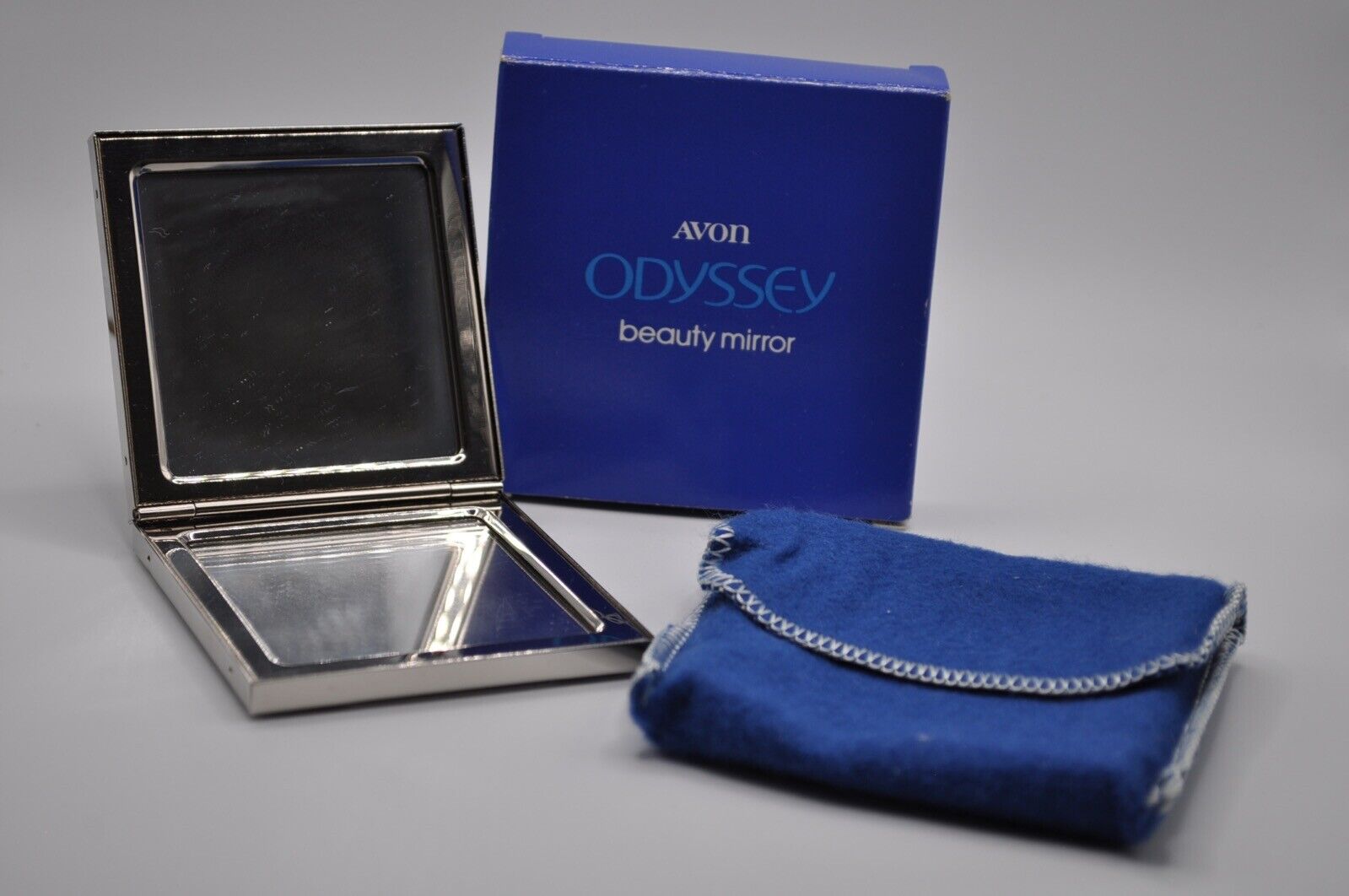 Vintage Avon Compact Odyssey Beauty Mirror NEW with Original Box
